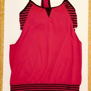 🔥 CLEARANCE 🔥 NEW Nike swim tank